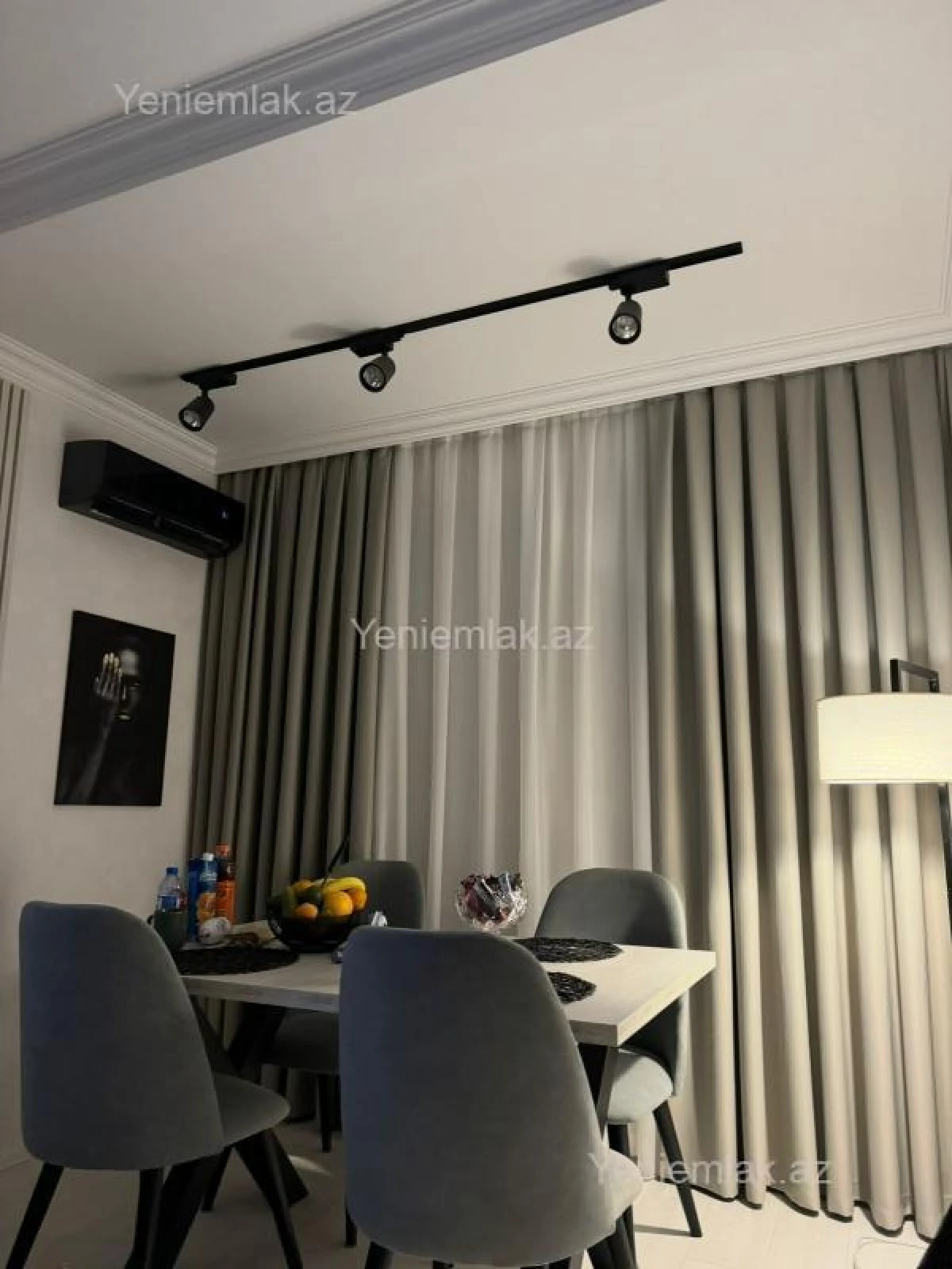 Satılır 3 otaqlı köhnə tikili 90 m²