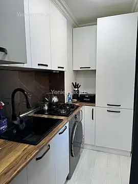Satılır 3 otaqlı köhnə tikili 90 m²