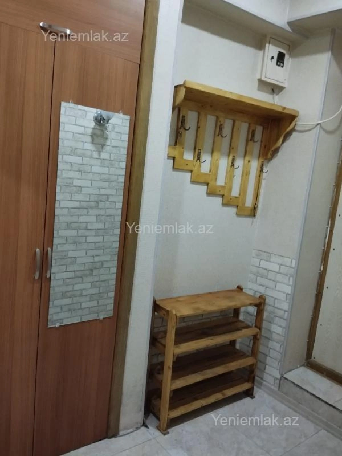 Satılır 1 otaqlı köhnə tikili 65 m²