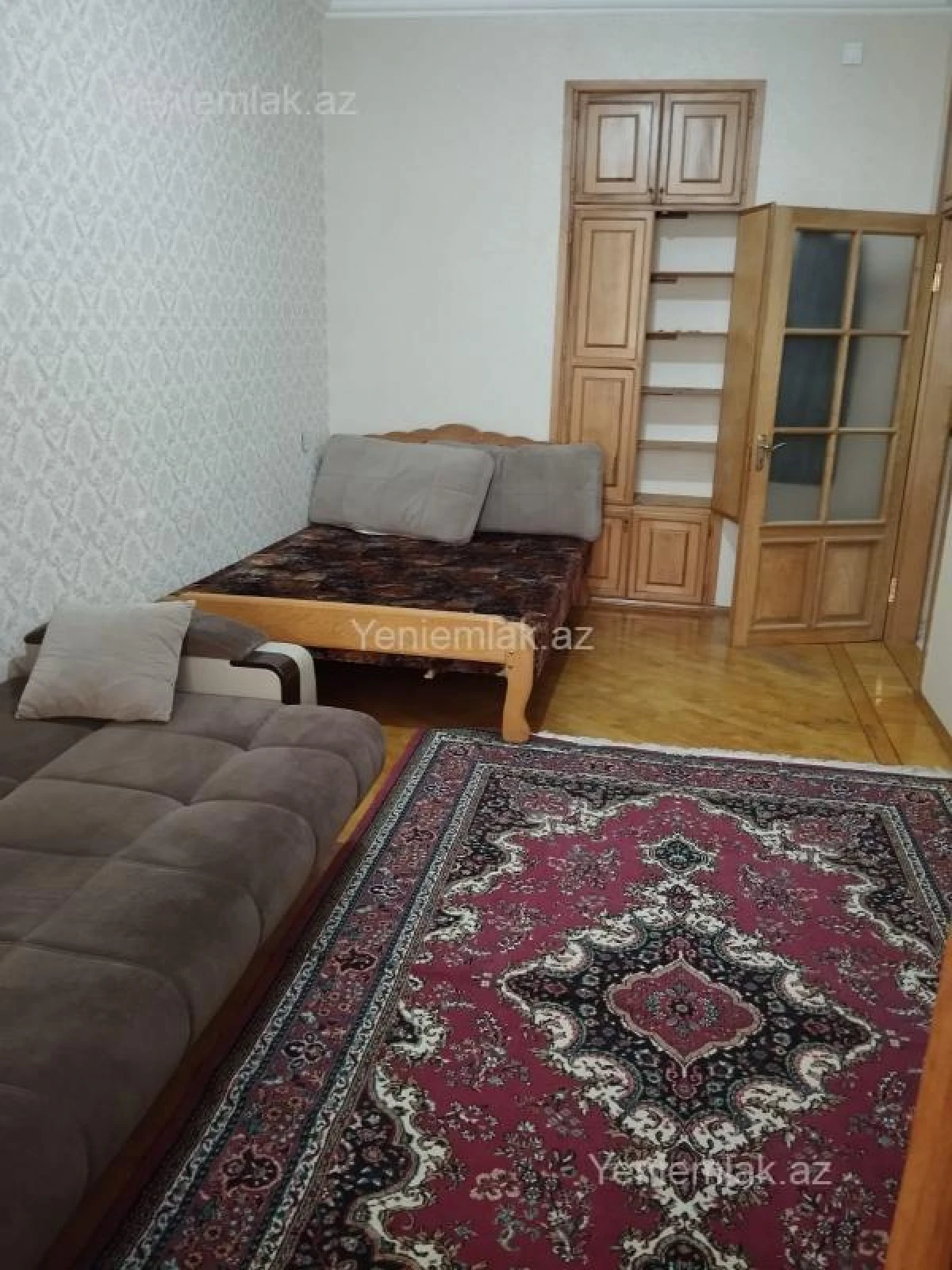 Satılır 1 otaqlı köhnə tikili 65 m²
