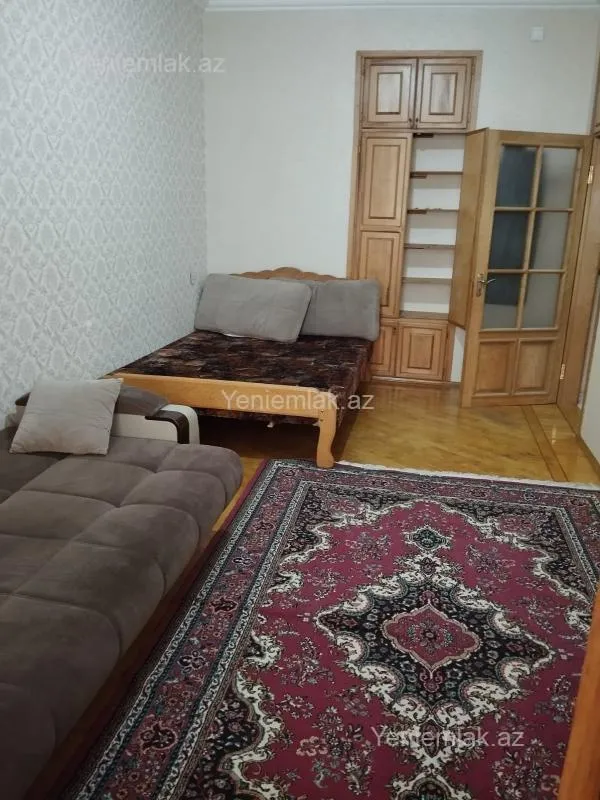 Satılır 1 otaqlı köhnə tikili 65 m²