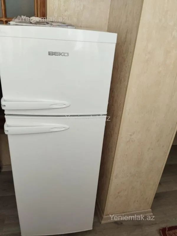 Satılır 1 otaqlı köhnə tikili 65 m²