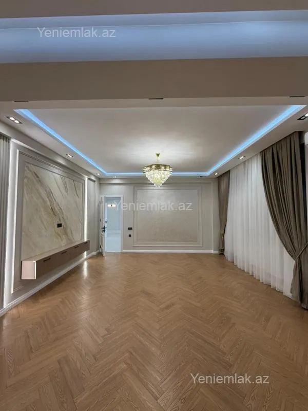 Satılır 3 otaqlı yeni tikili 132 m²