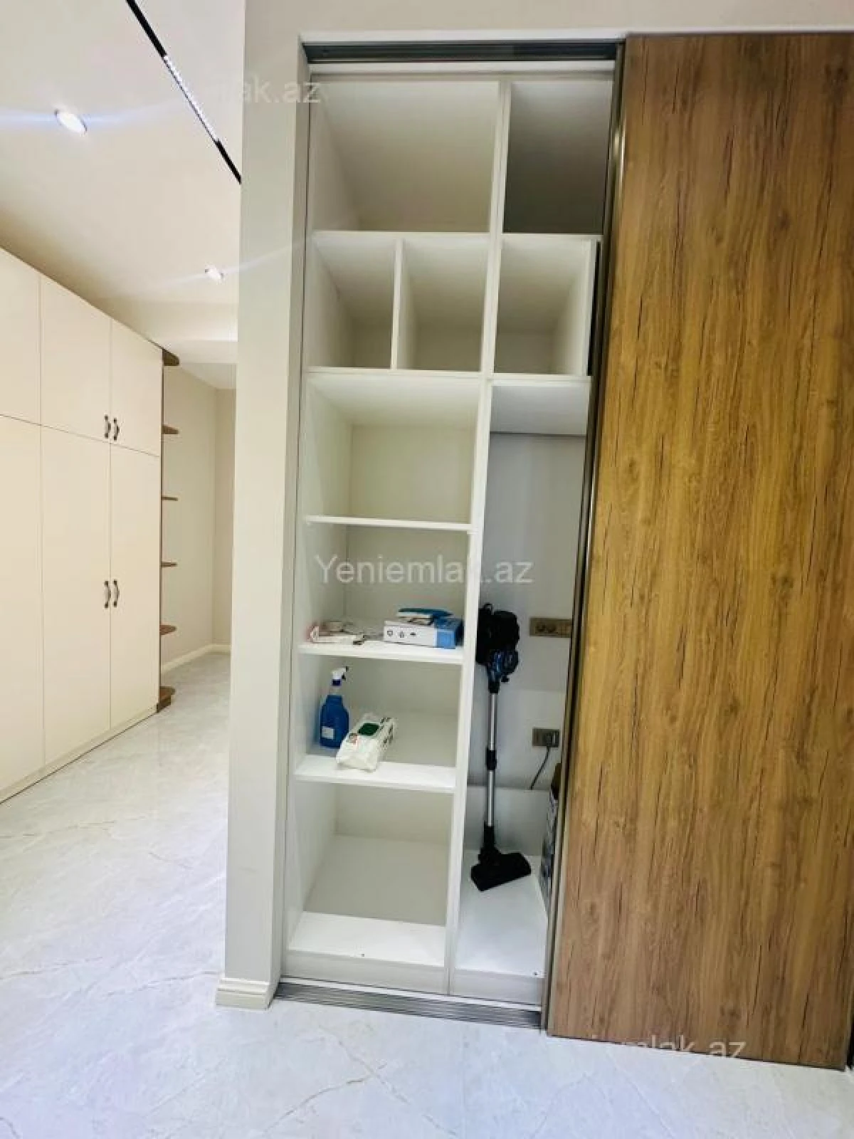 Satılır 2 otaqlı yeni tikili 73 m²