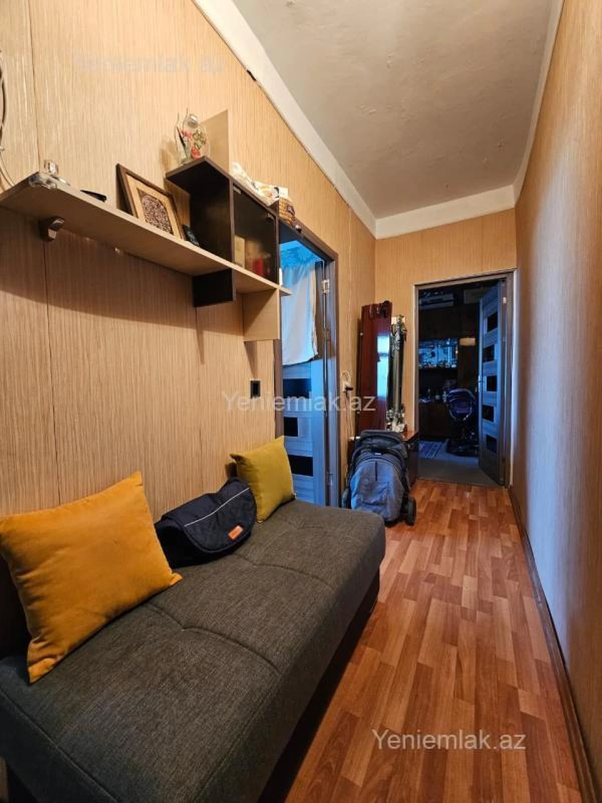 Satılır 2 otaqlı köhnə tikili 65 m²