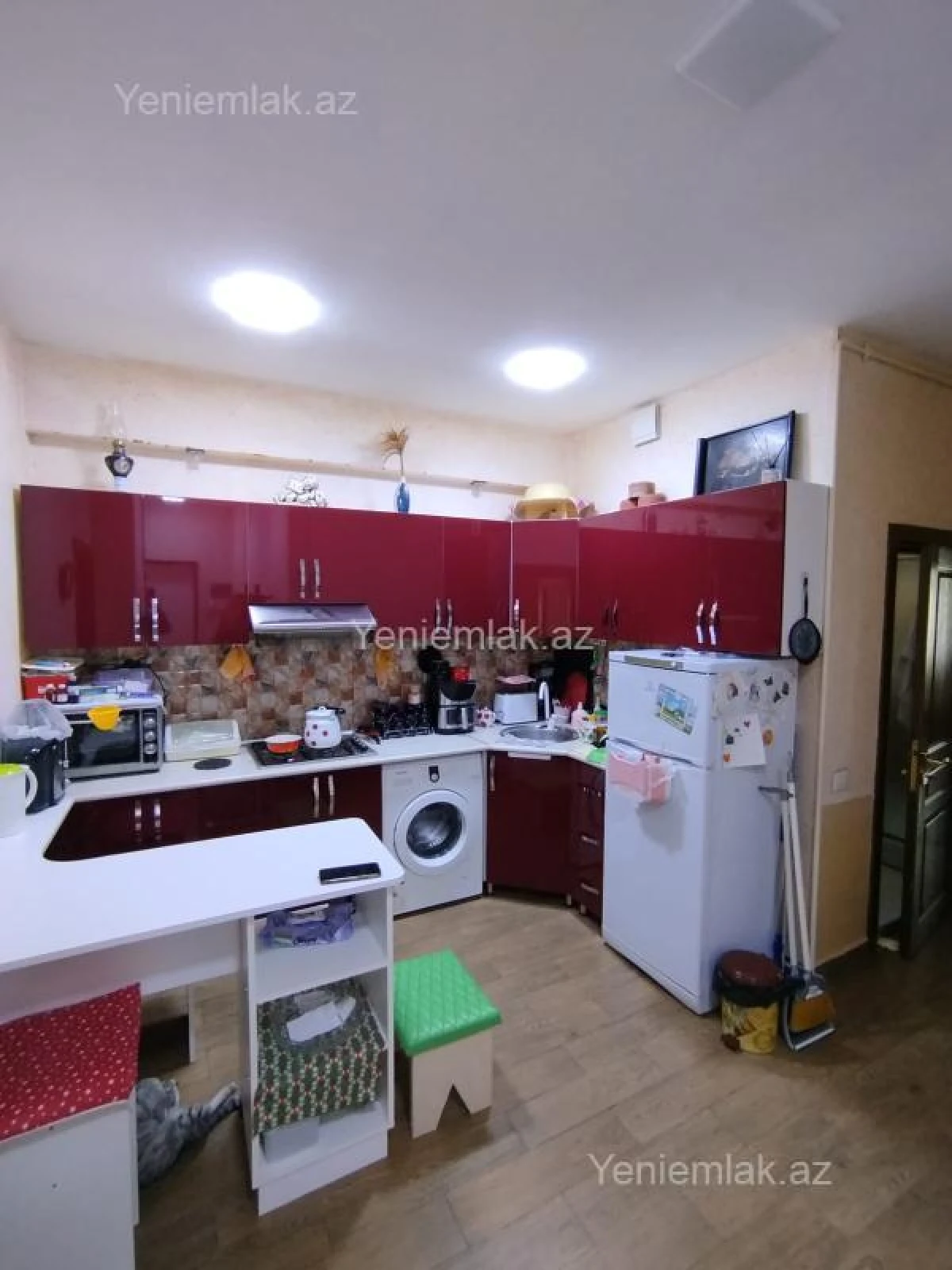 Satılır 3 otaqlı yeni tikili 74 m²