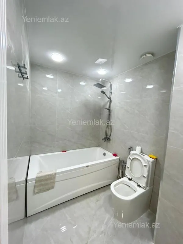 Satılır 3 otaqlı yeni tikili 98 m²