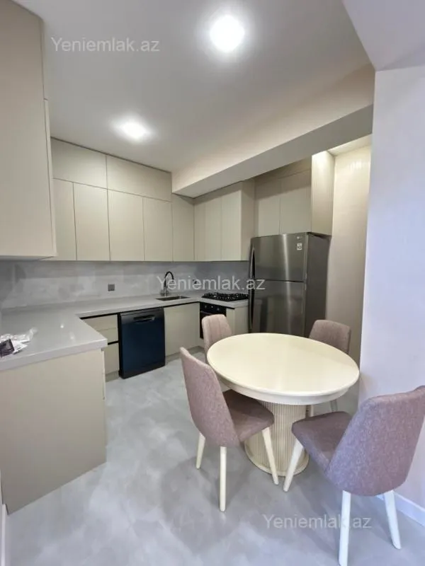 Satılır 3 otaqlı yeni tikili 98 m²