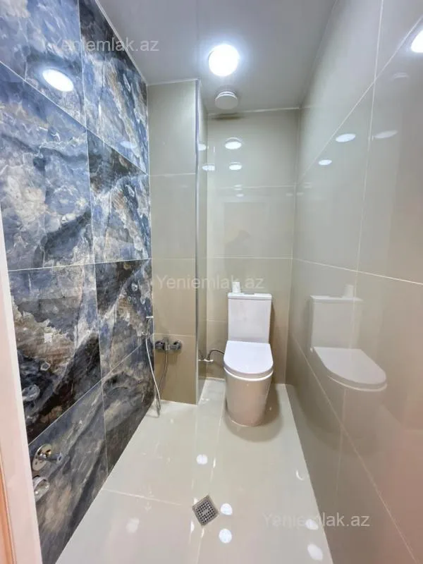 Satılır 3 otaqlı yeni tikili 98 m²