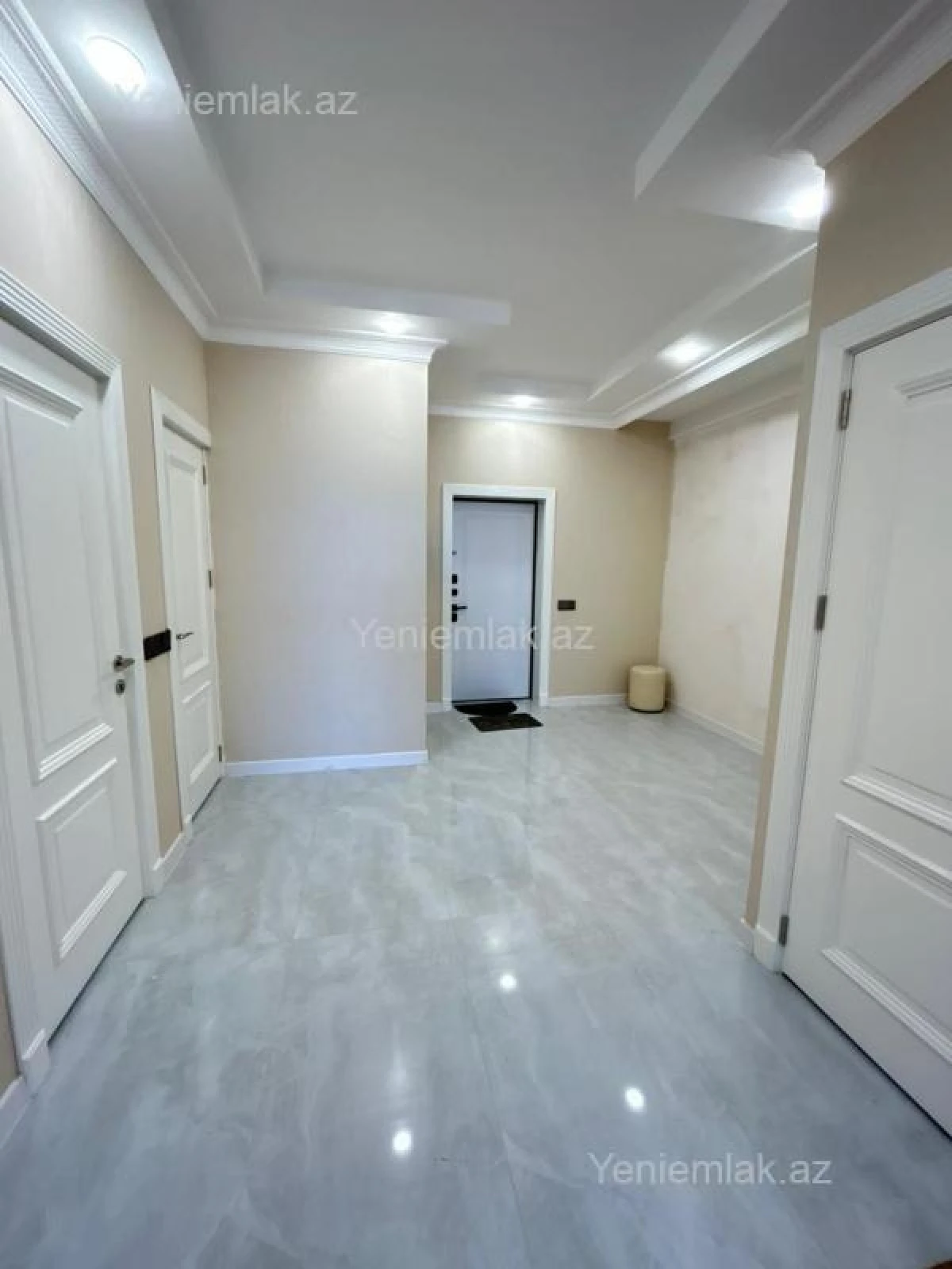 Satılır 3 otaqlı yeni tikili 98 m²