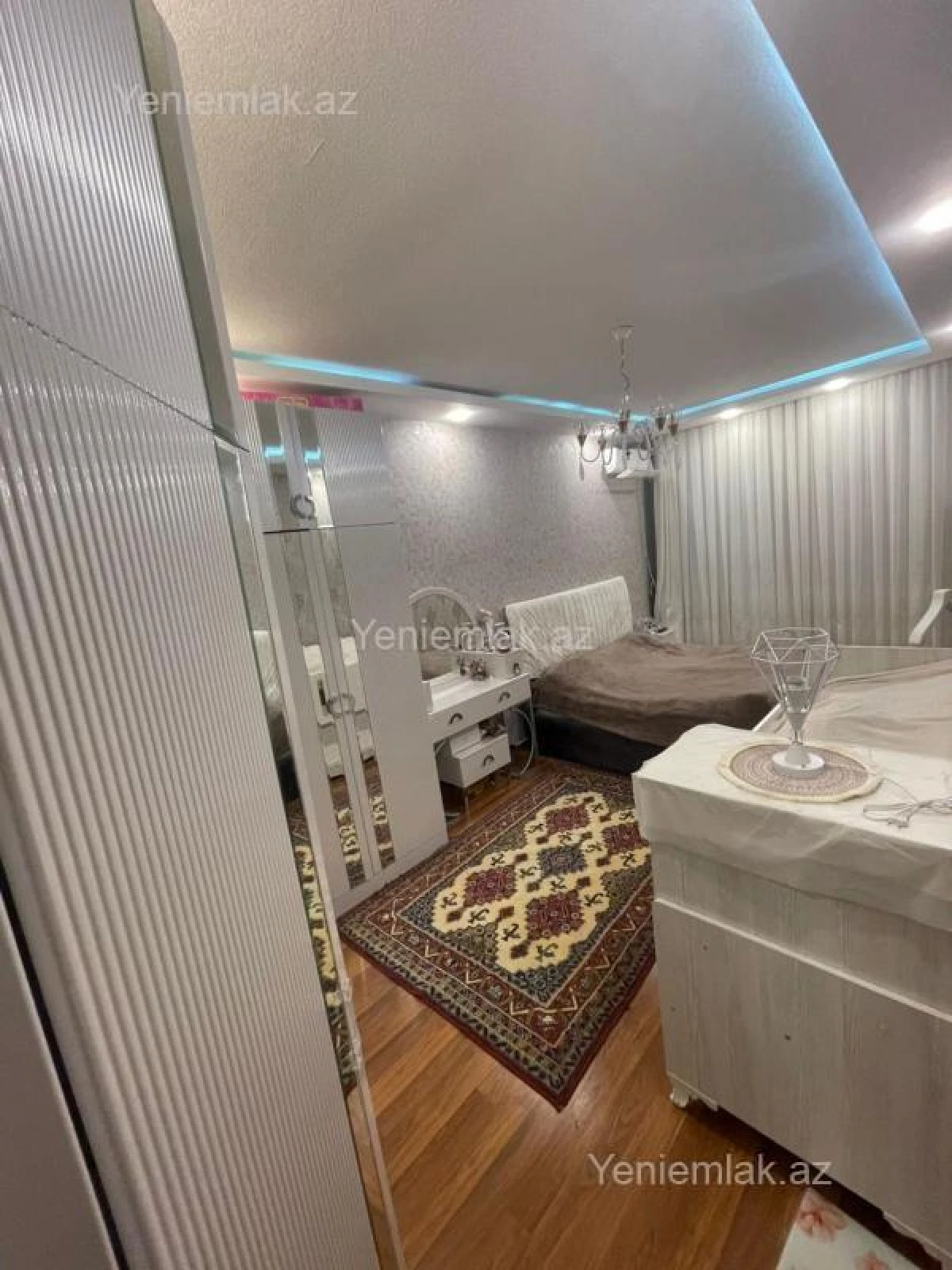 Satılır 3 otaqlı yeni tikili 86 m²