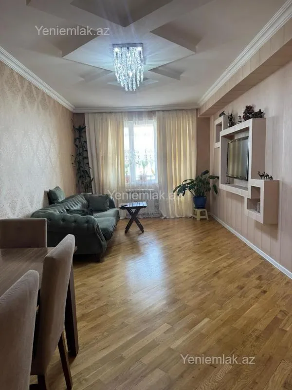 Satılır 3 otaqlı yeni tikili 120 m²