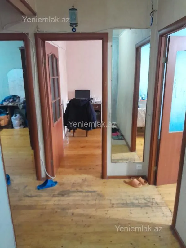 Satılır 3 otaqlı köhnə tikili 90 m²