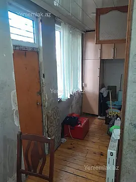 Satılır 3 otaqlı köhnə tikili 90 m²