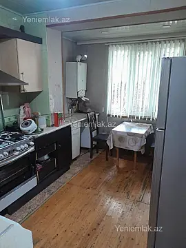 Satılır 3 otaqlı köhnə tikili 90 m²