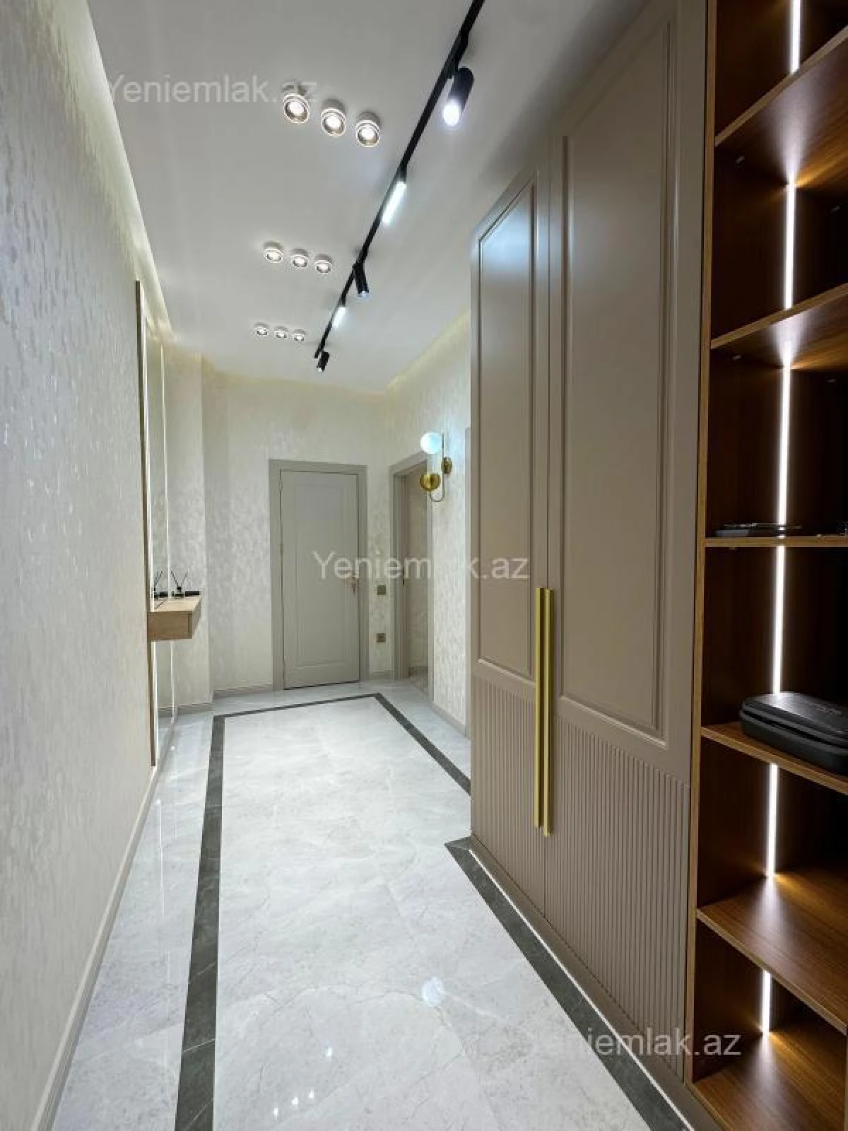 Satılır 2 otaqlı yeni tikili 53 m²