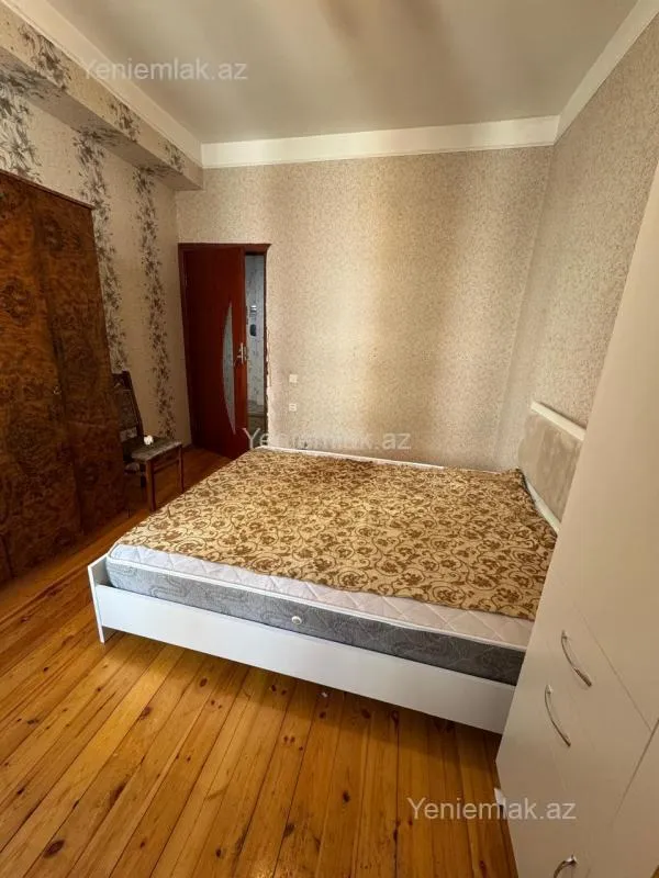 Satılır 2 otaqlı yeni tikili 60 m²