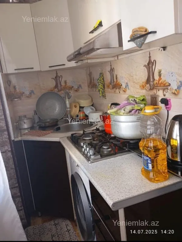 Satılır 2 otaqlı köhnə tikili 42 m²