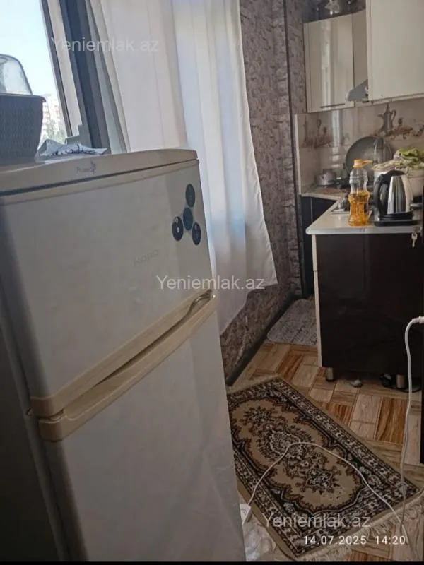 Satılır 2 otaqlı köhnə tikili 42 m²