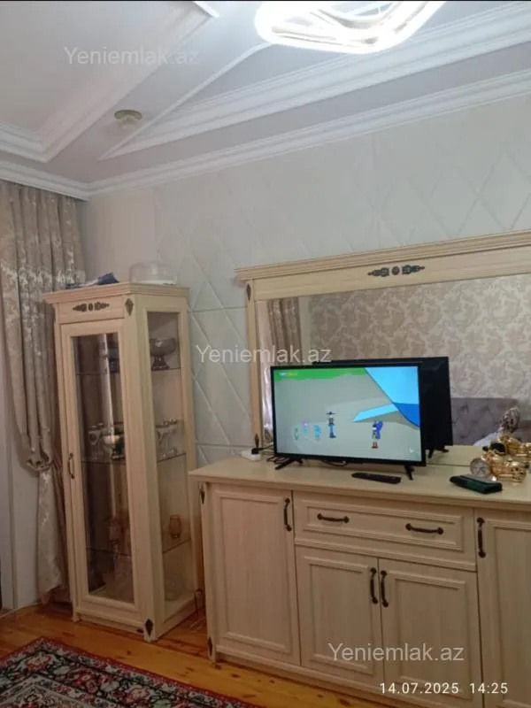 Satılır 2 otaqlı köhnə tikili 42 m²