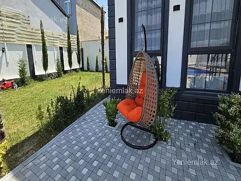 Satılır 4 otaqlı həyət evi 240 m²