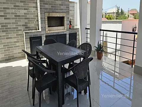 Satılır 4 otaqlı həyət evi 240 m²