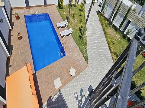 Satılır 4 otaqlı həyət evi 240 m²