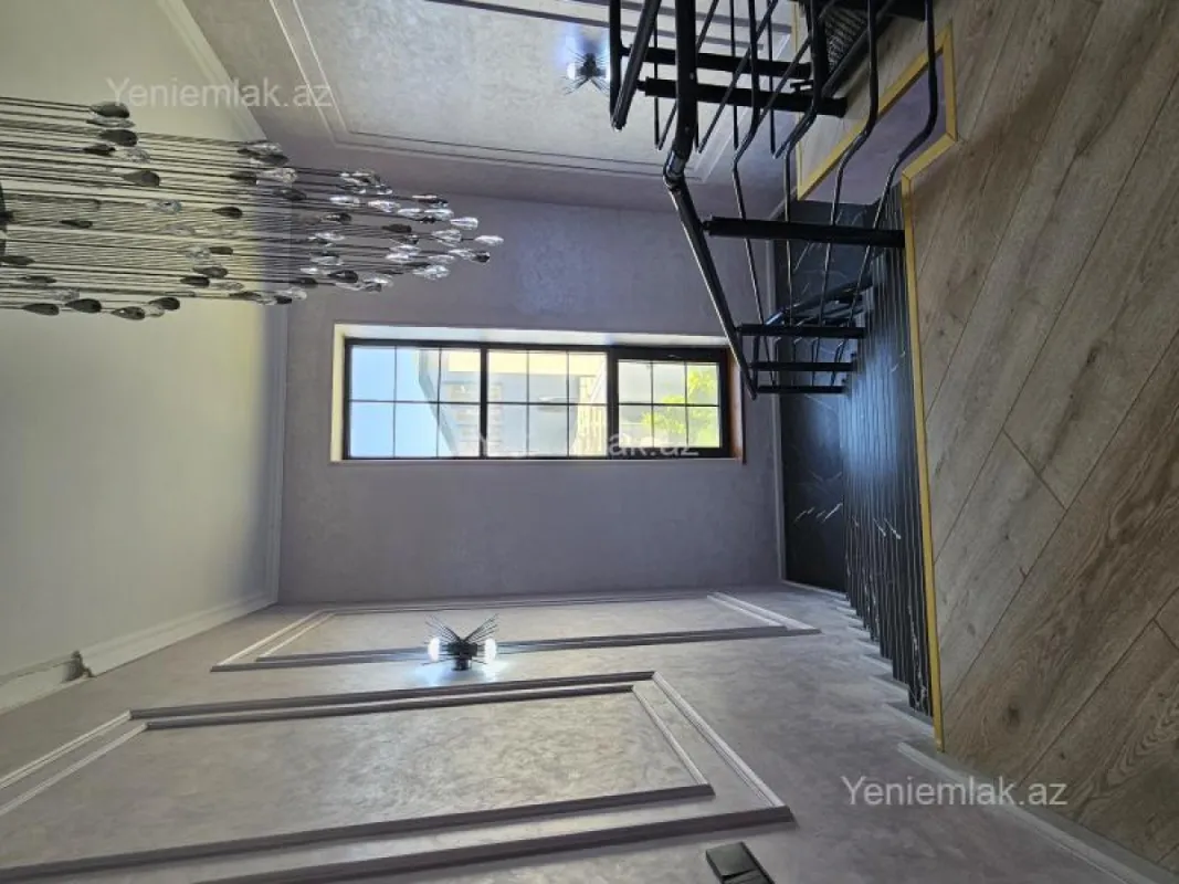 Satılır 4 otaqlı həyət evi 240 m²
