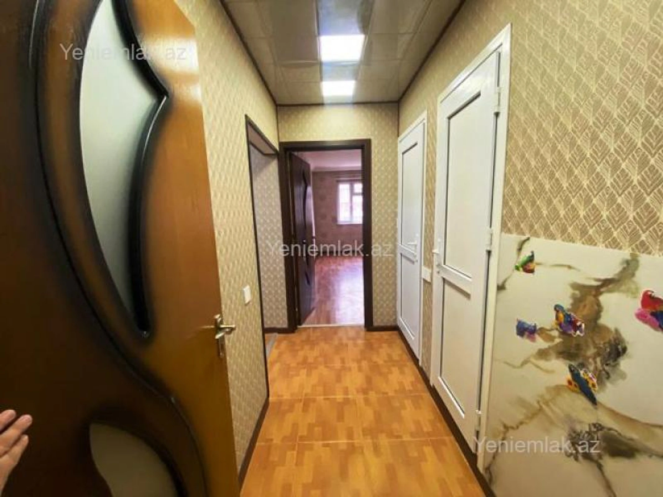 Satılır 4 otaqlı köhnə tikili 95 m²