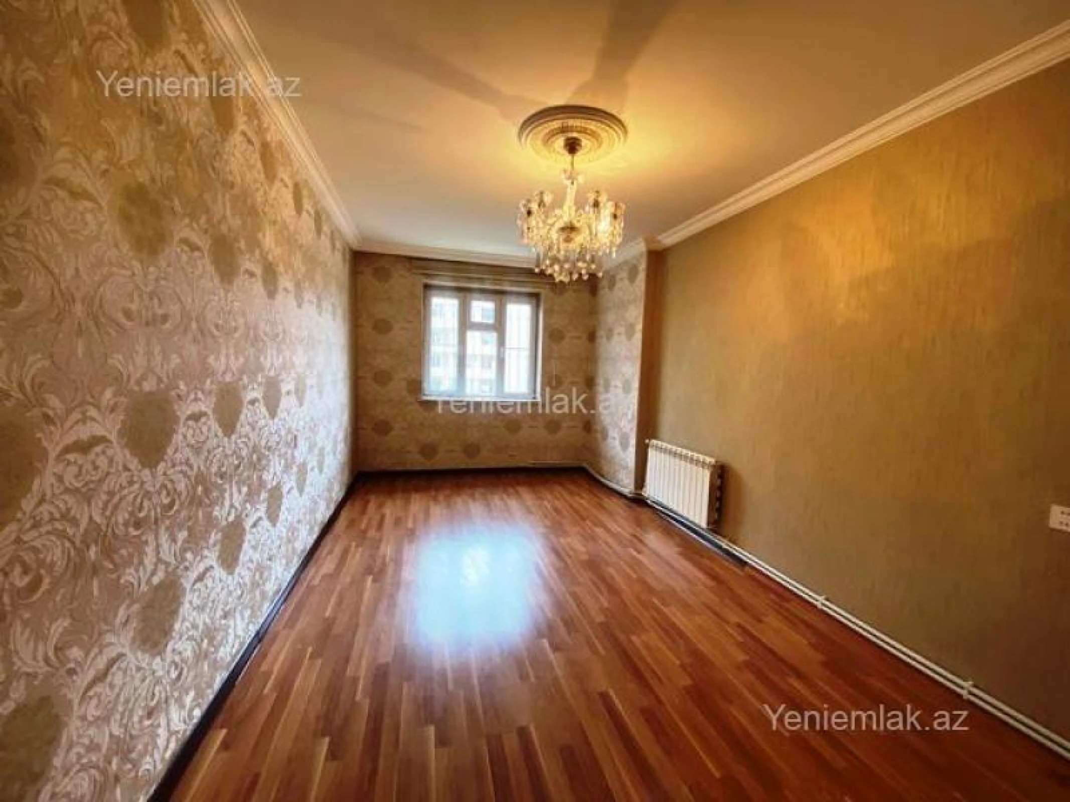 Satılır 4 otaqlı köhnə tikili 95 m²