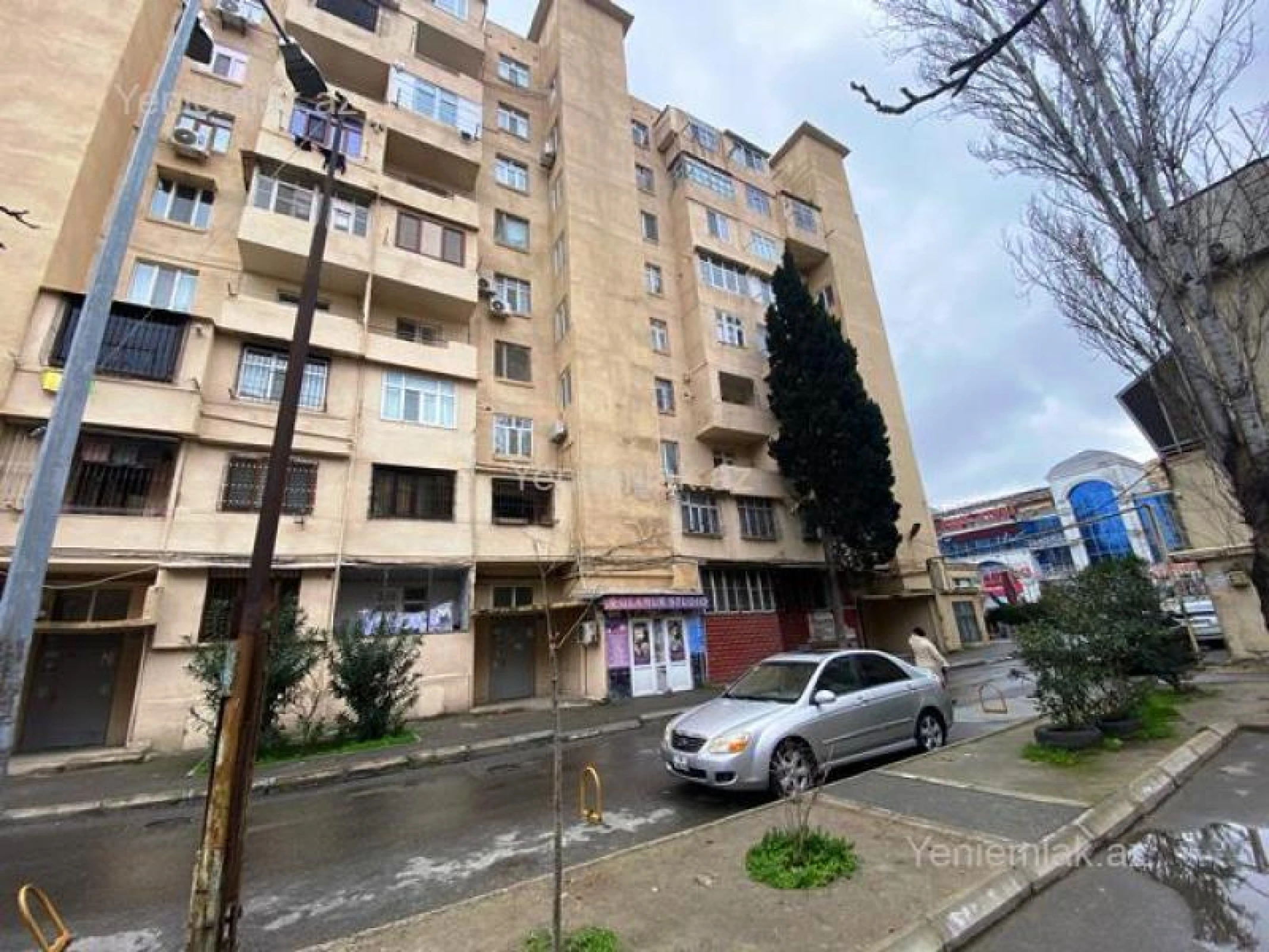 Satılır 4 otaqlı köhnə tikili 95 m²