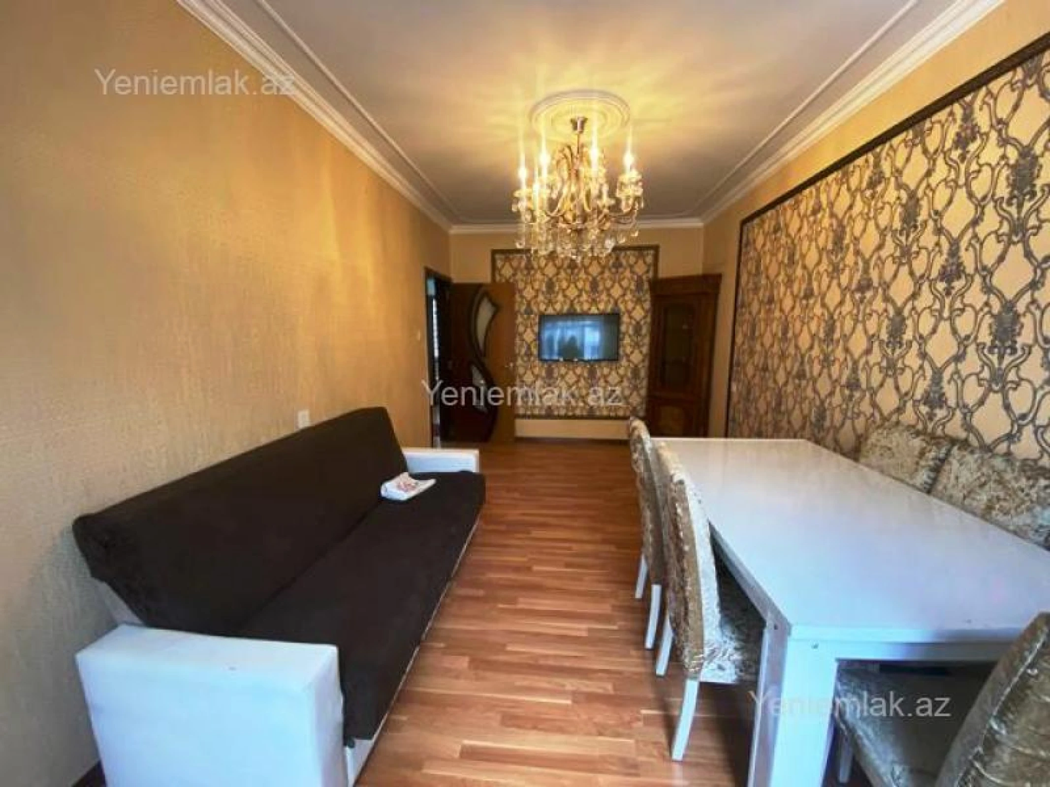 Satılır 4 otaqlı köhnə tikili 95 m²