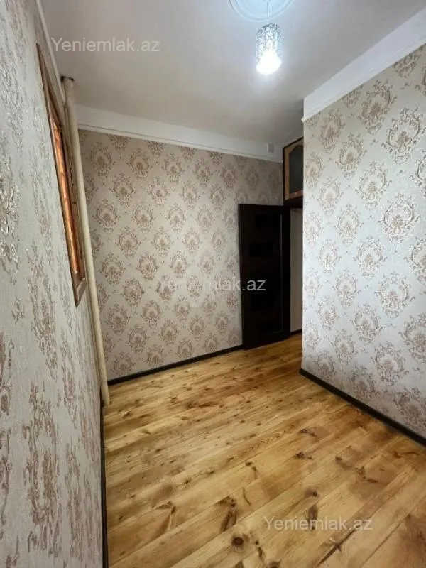 Satılır 2 otaqlı köhnə tikili 45 m²