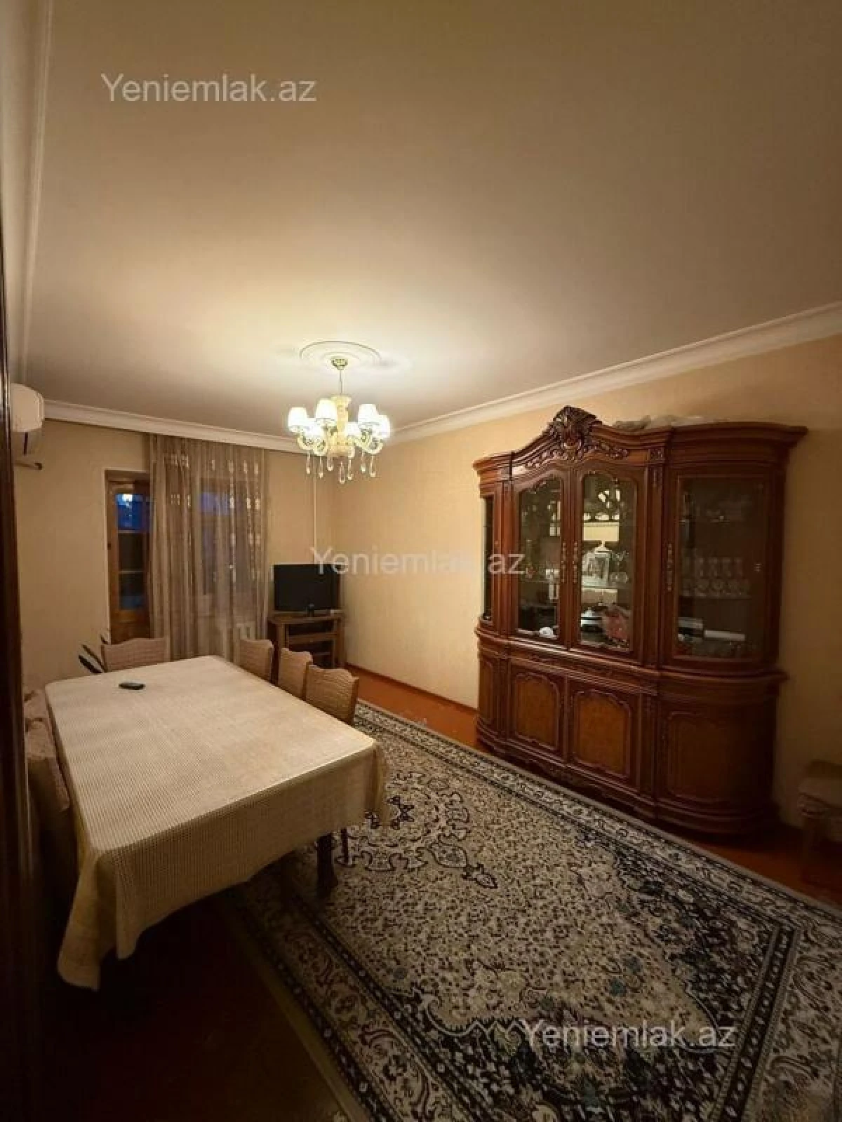 Satılır 4 otaqlı köhnə tikili 110 m²