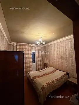 Satılır 4 otaqlı köhnə tikili 110 m²