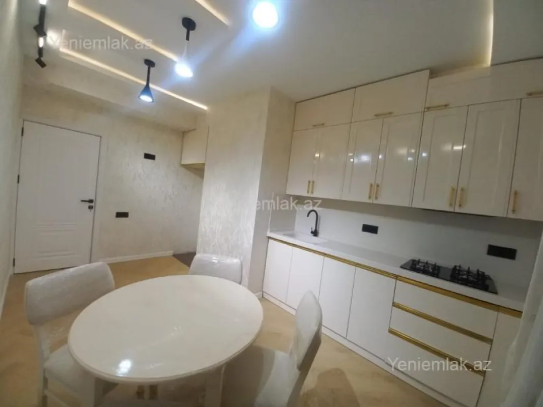 Satılır 2 otaqlı yeni tikili 90 m²