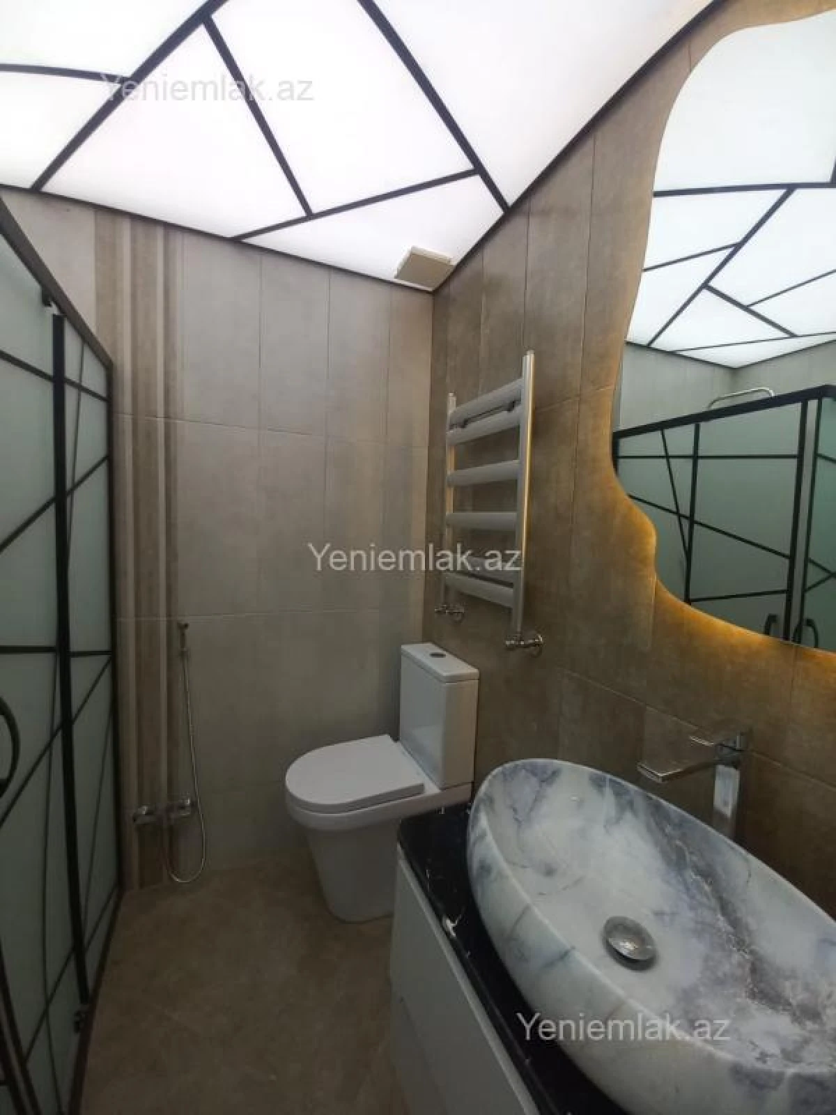 Satılır 2 otaqlı yeni tikili 90 m²