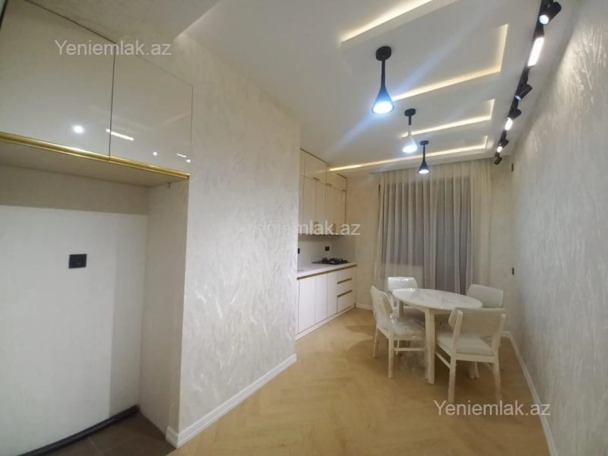 Satılır 2 otaqlı yeni tikili 90 m²