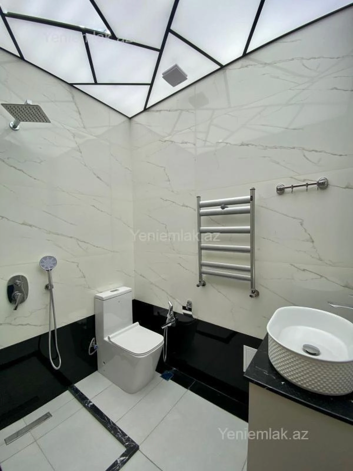 Satılır 4 otaqlı yeni tikili 142 m²