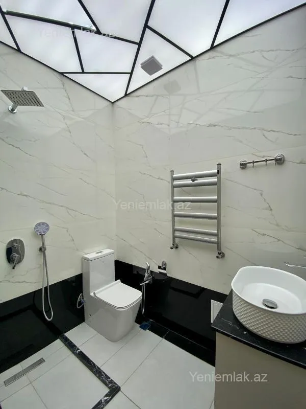 Satılır 4 otaqlı yeni tikili 142 m²