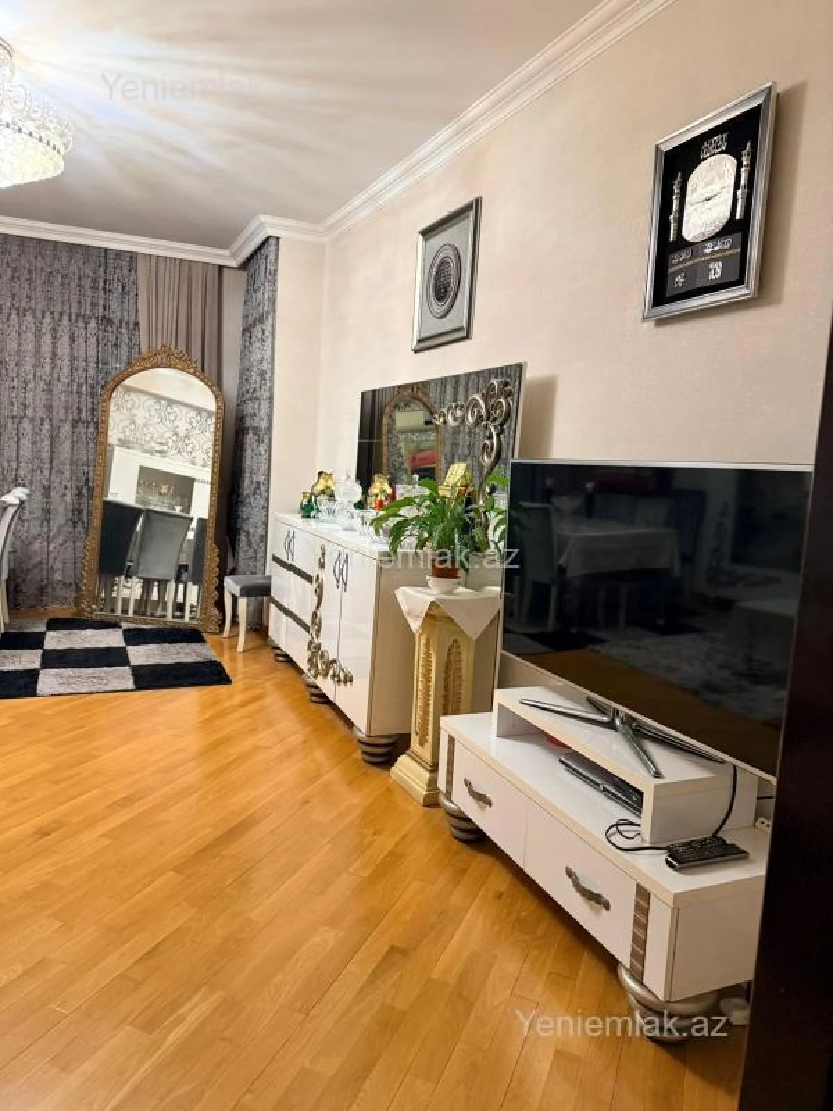 Satılır 3 otaqlı yeni tikili 120 m²
