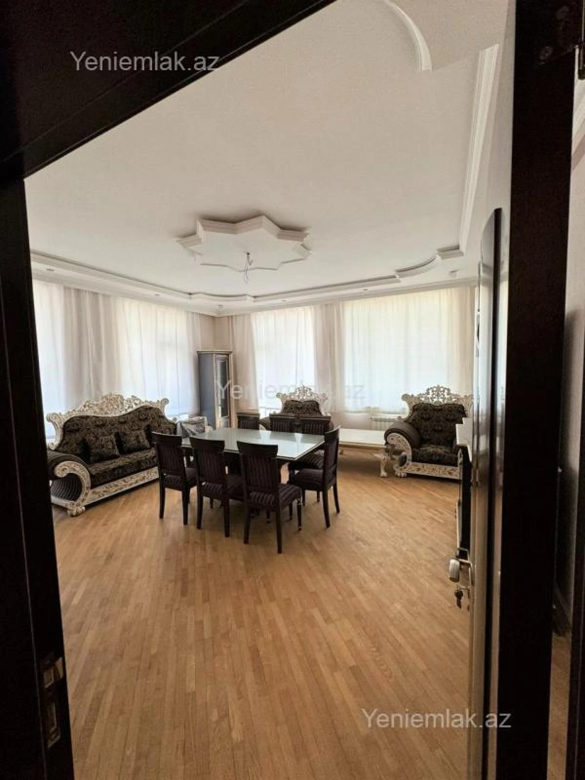 Satılır 3 otaqlı yeni tikili 120 m²