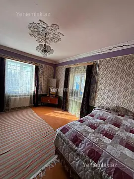 Satılır 8 otaqlı həyət evi 295 m²