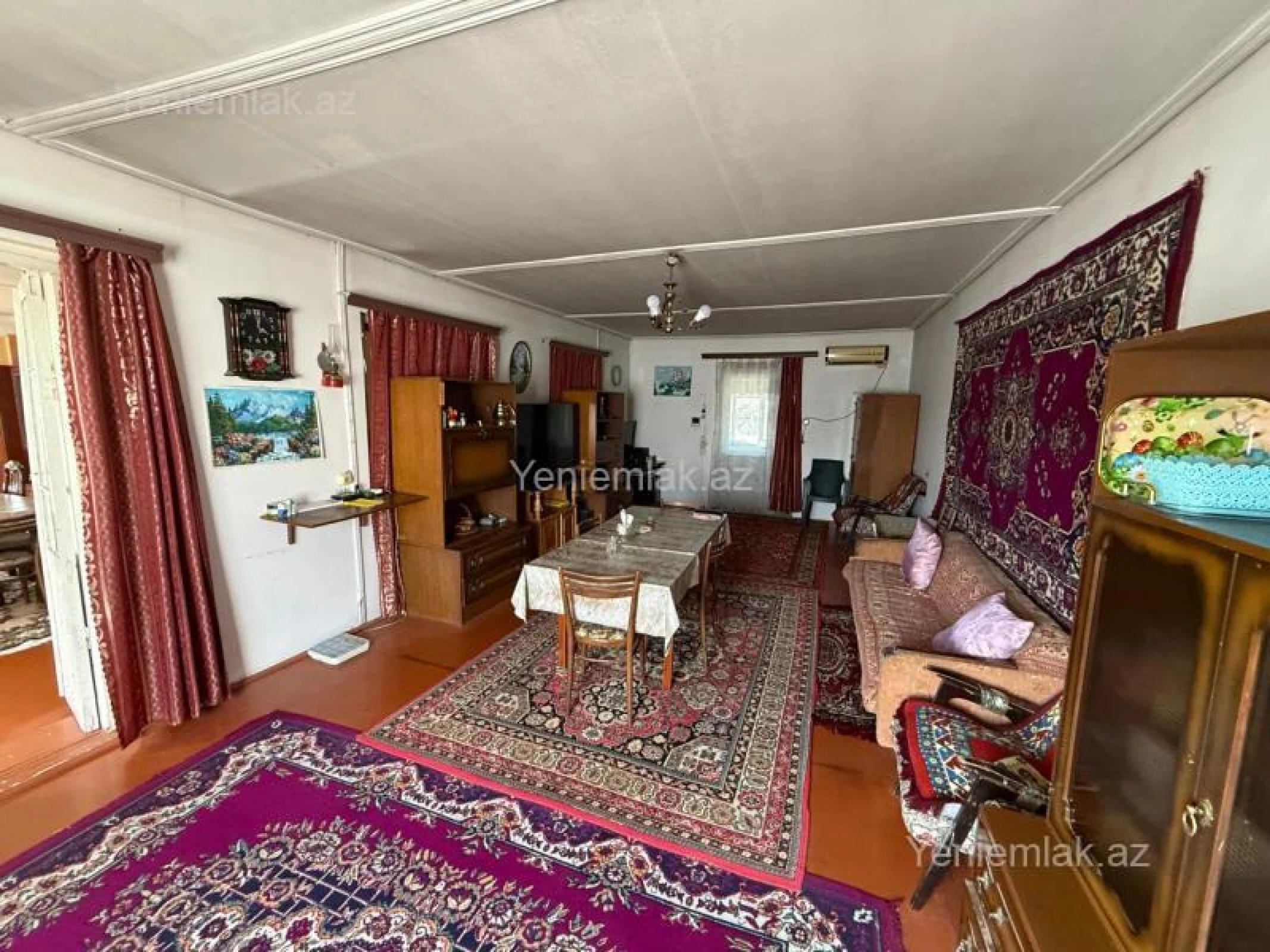 Satılır 8 otaqlı həyət evi 295 m²