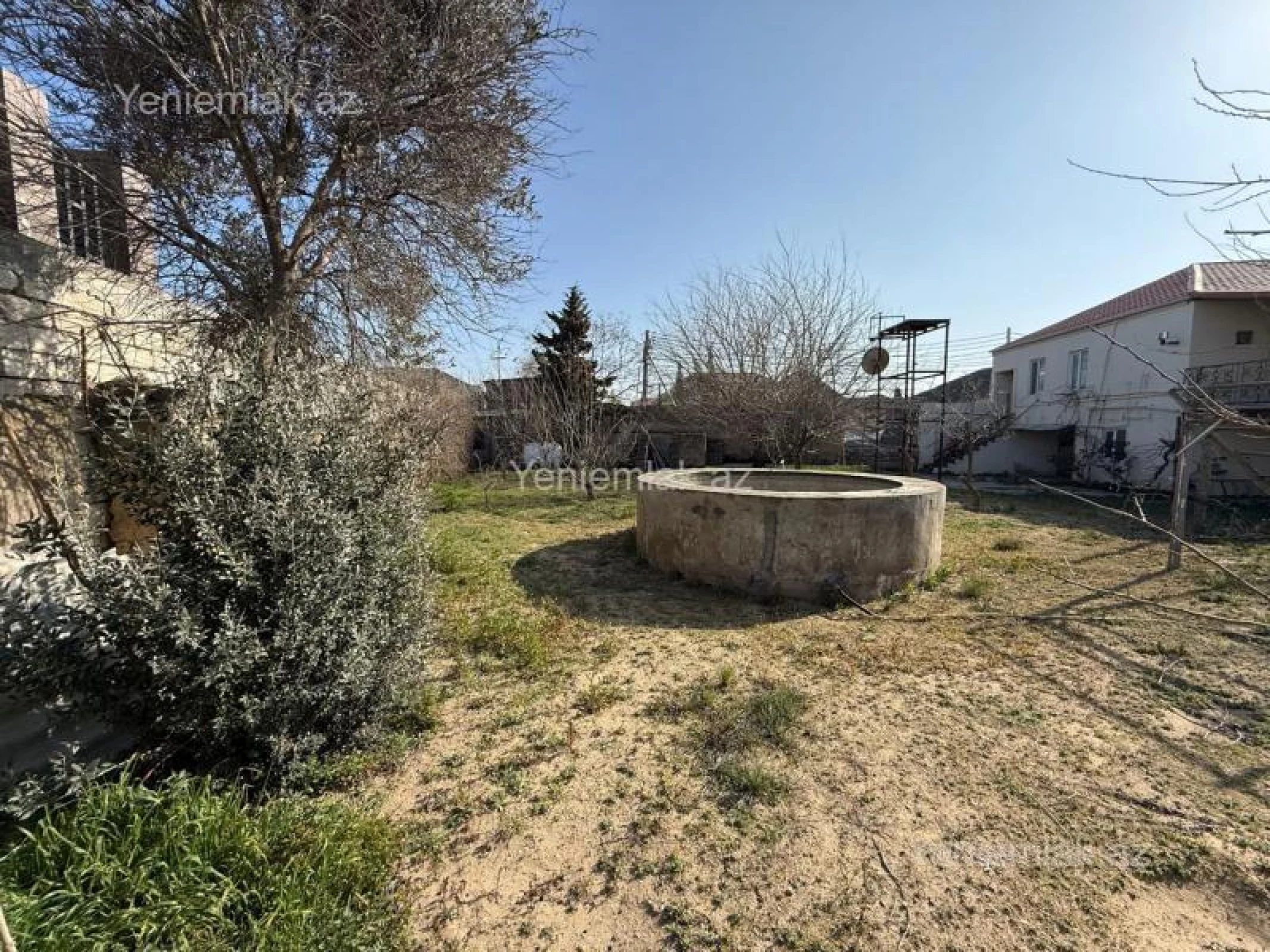 Satılır 8 otaqlı həyət evi 295 m²