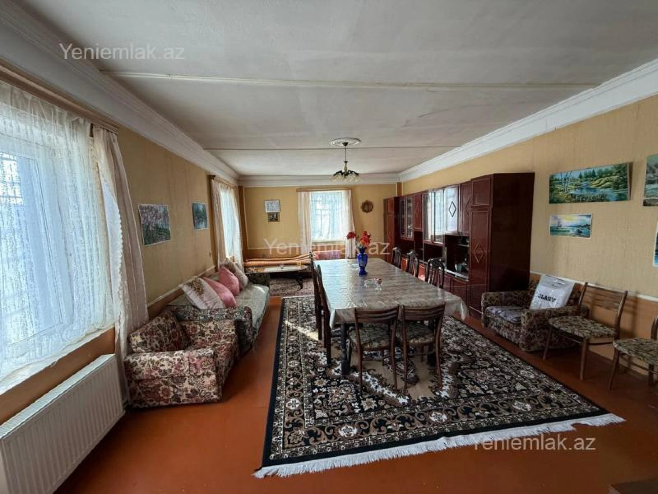 Satılır 8 otaqlı həyət evi 295 m²