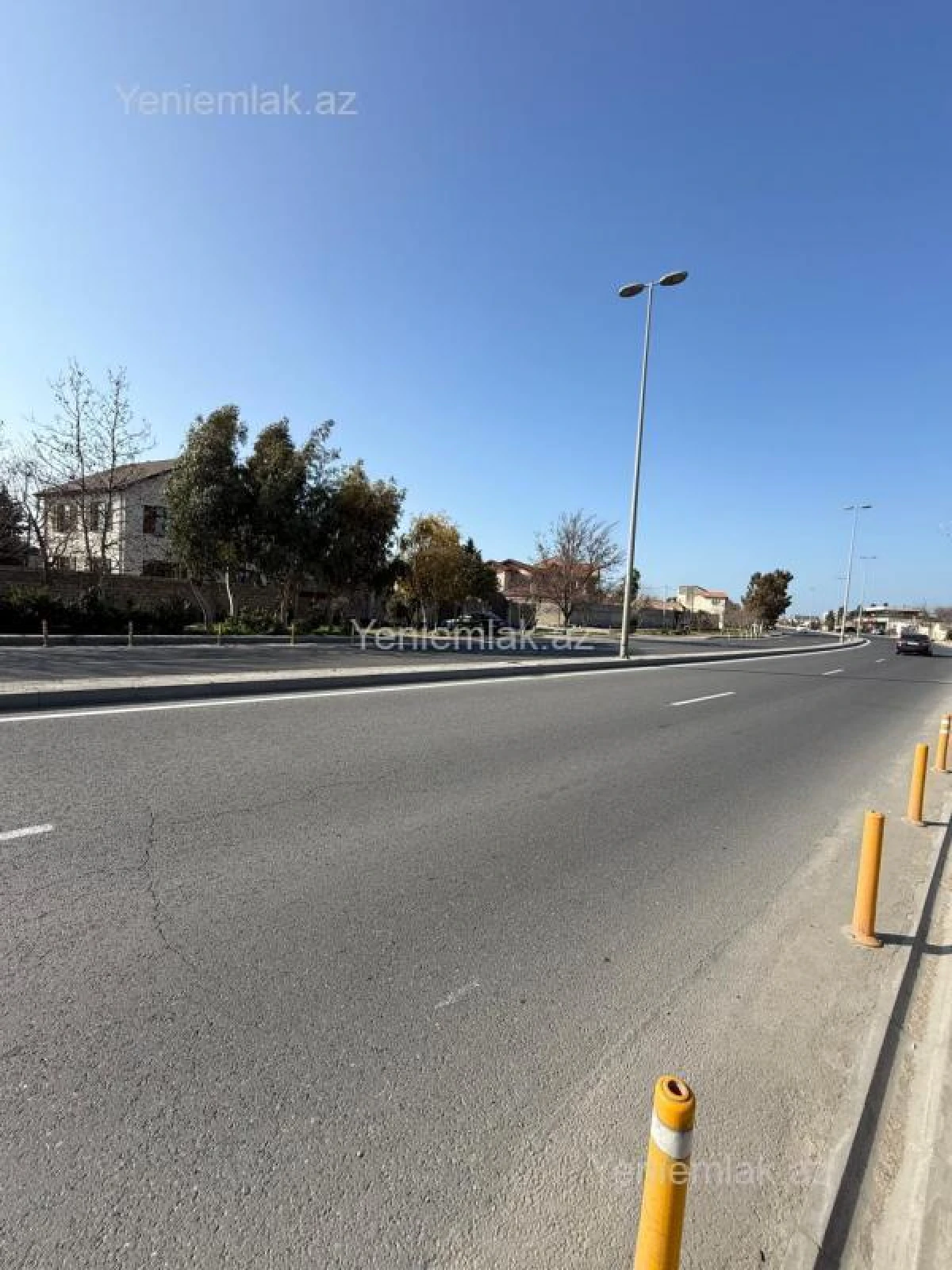 Satılır 8 otaqlı həyət evi 295 m²