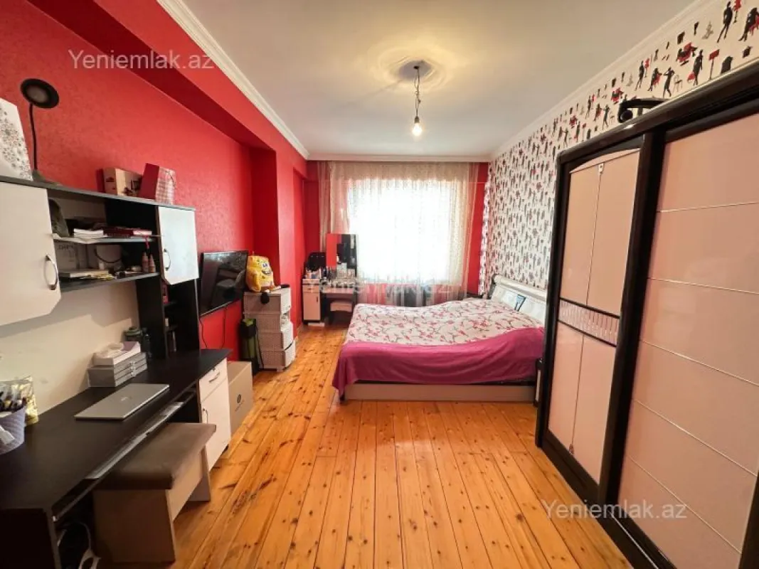 Satılır 3 otaqlı yeni tikili 105 m²