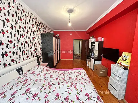 Satılır 3 otaqlı yeni tikili 105 m²