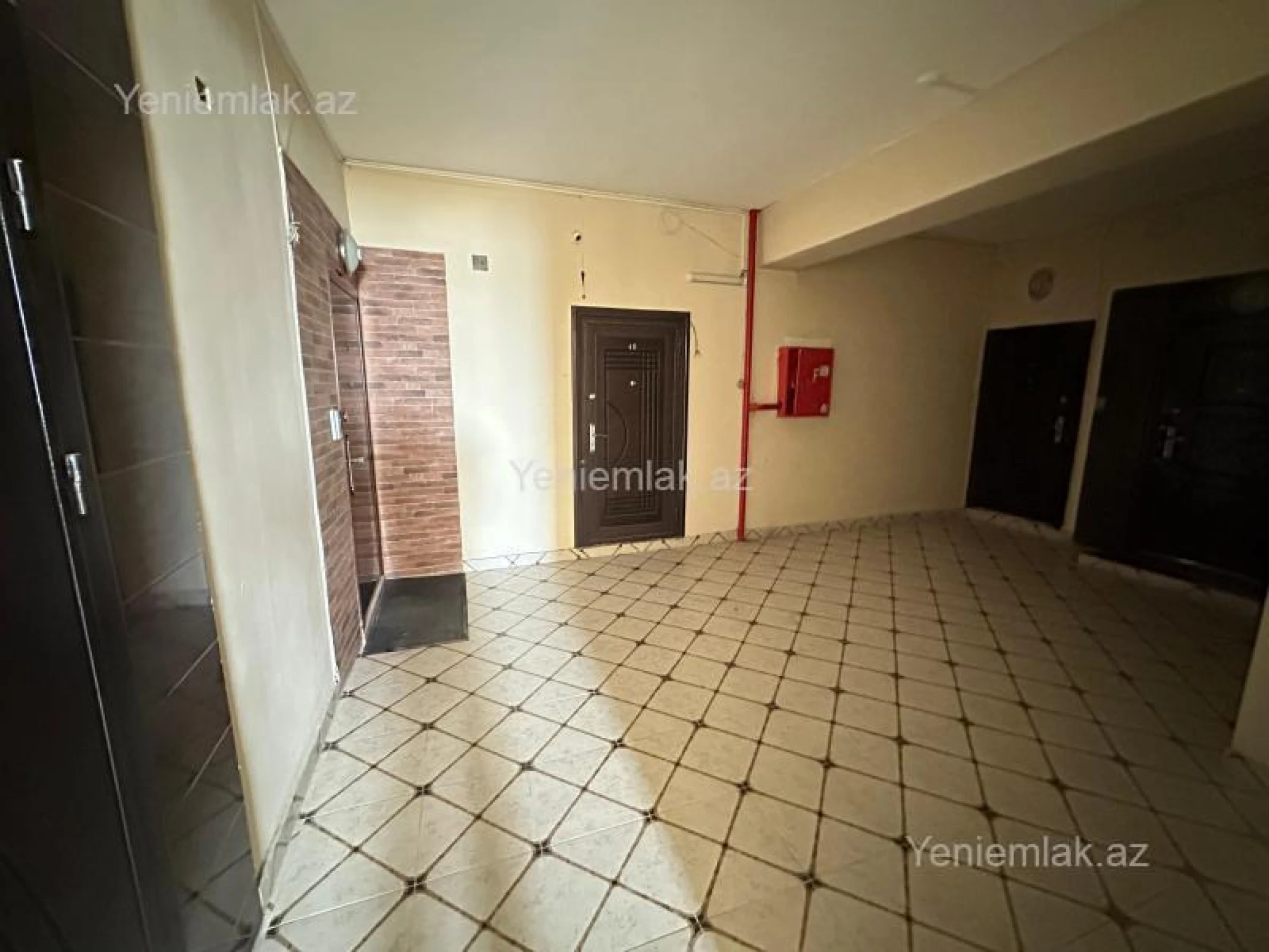 Satılır 3 otaqlı yeni tikili 105 m²